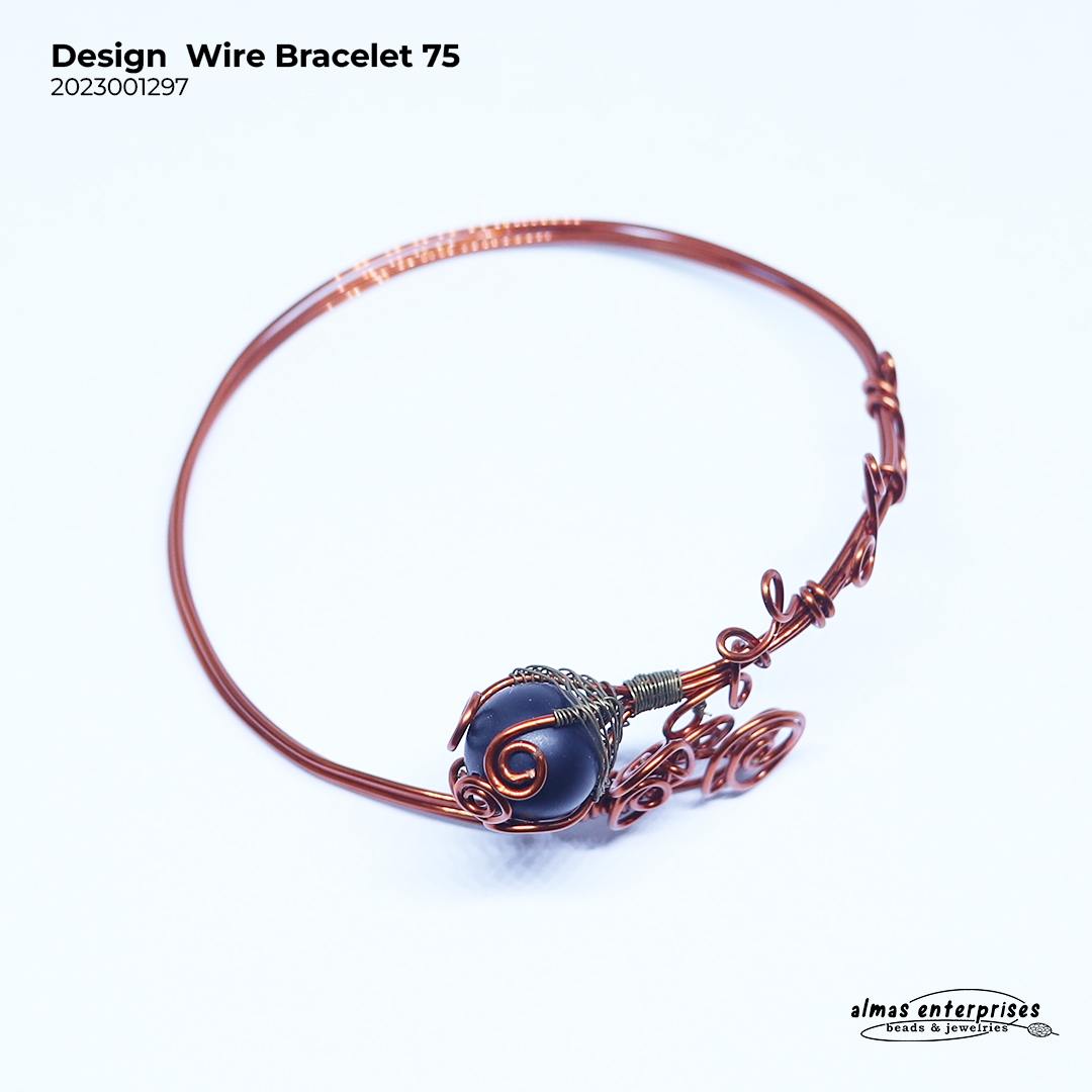 Design Wire Bracelet 75