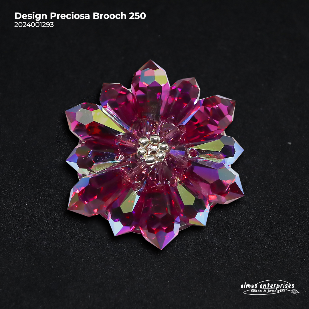 Design Crystal Brooch 250