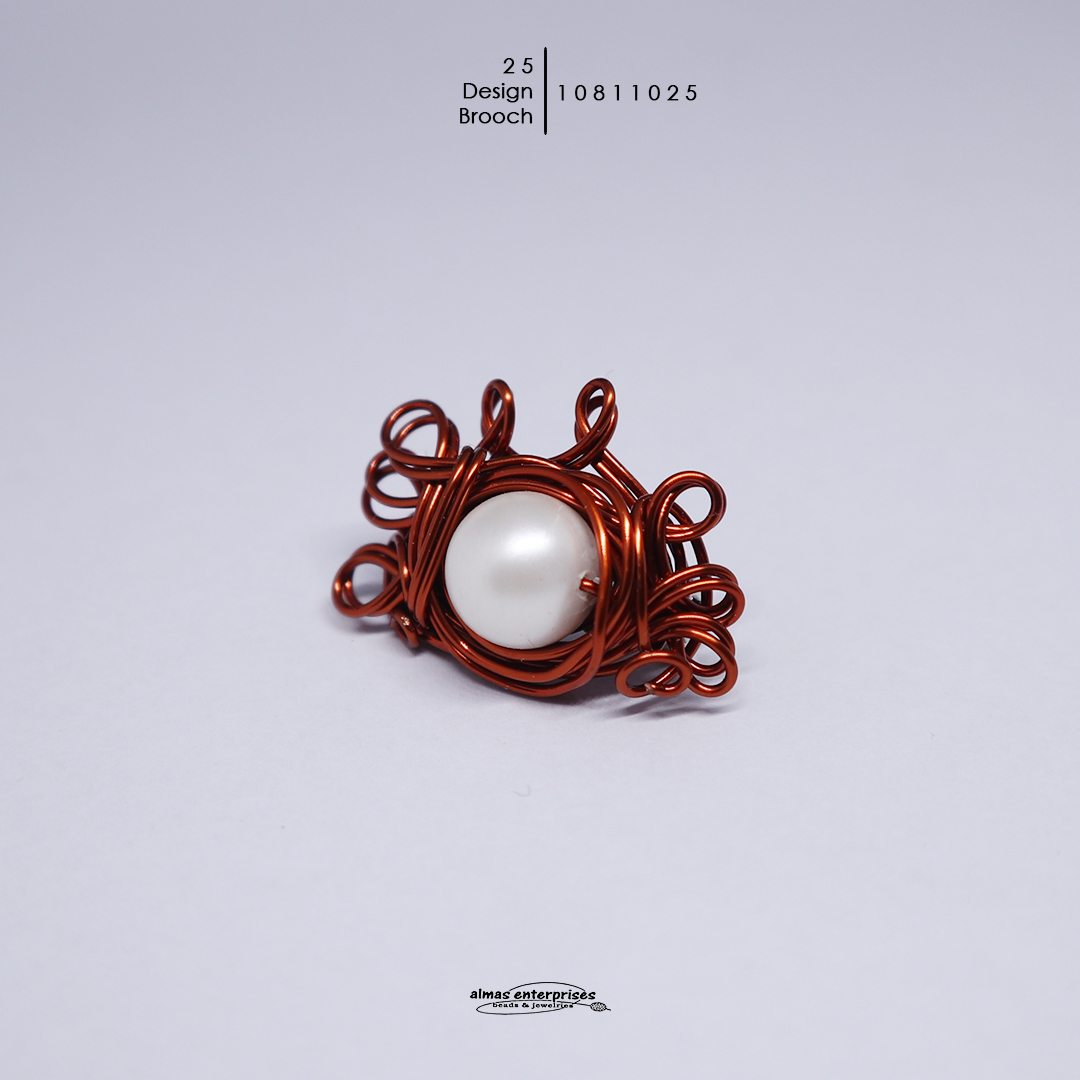 Brooch 25