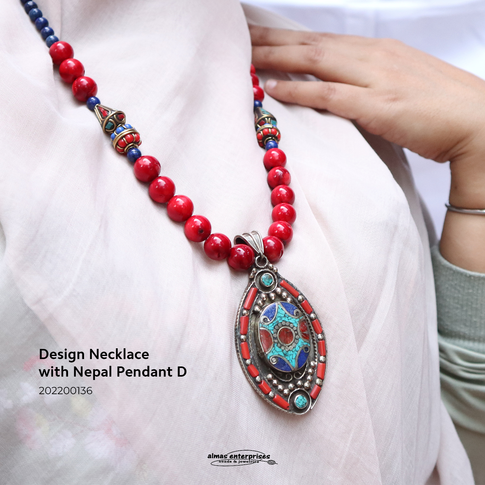 Design Necklace With Nepal Pendant D