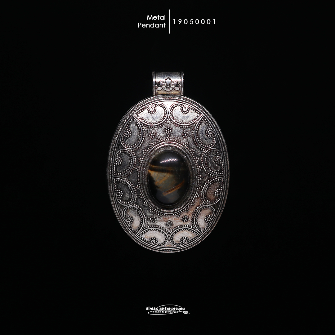 Metal Pendant