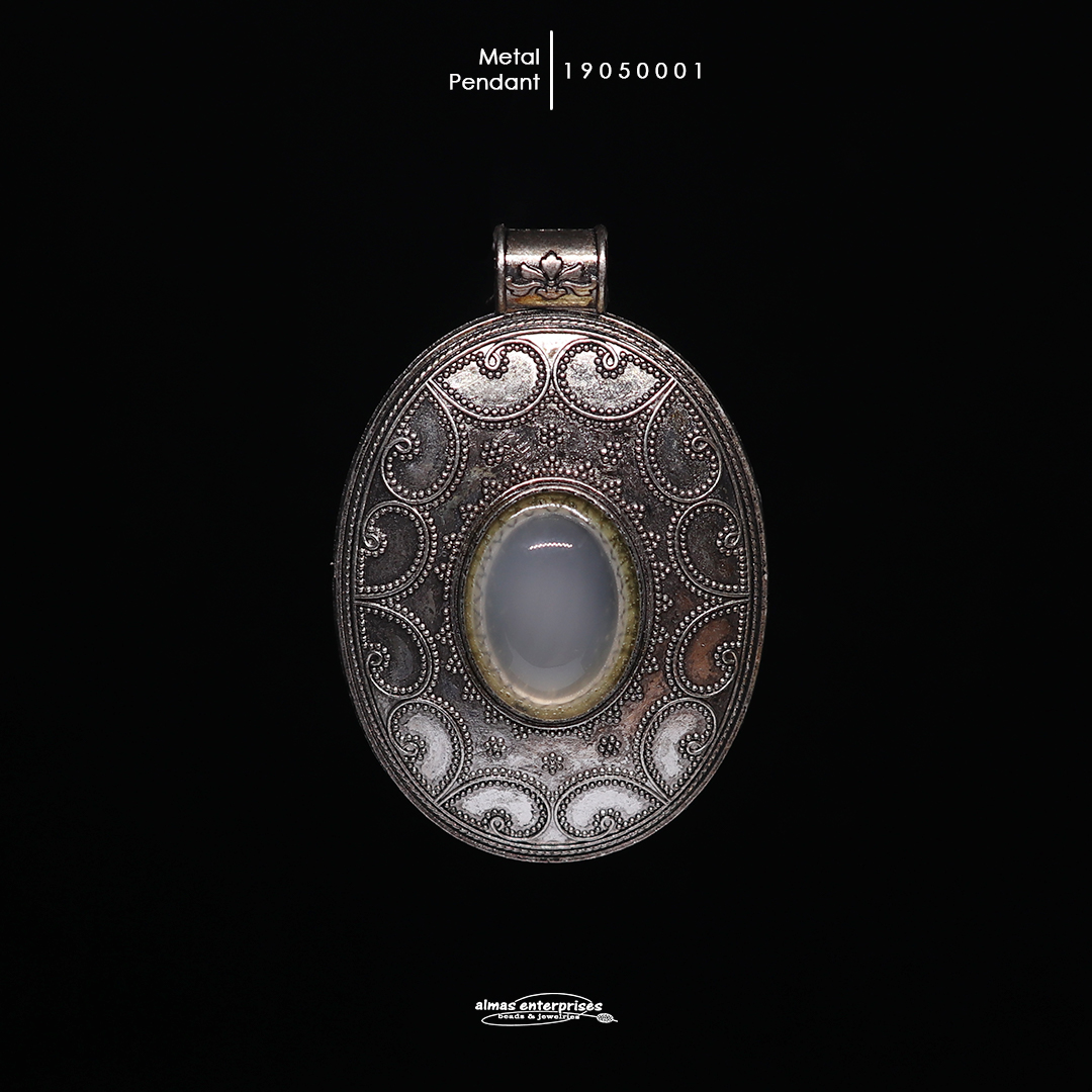 Metal Pendant