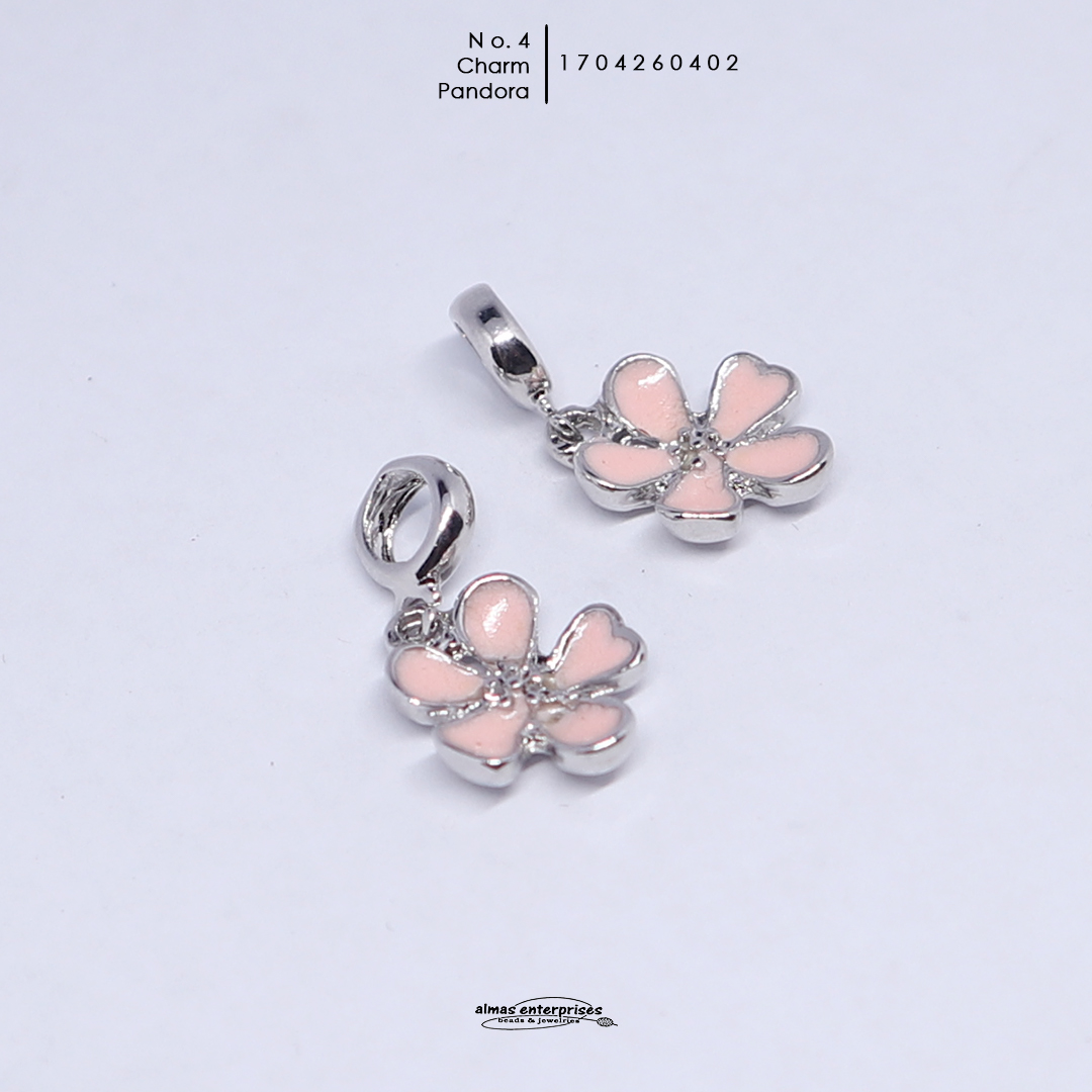 No.4 Charm Pandora/2