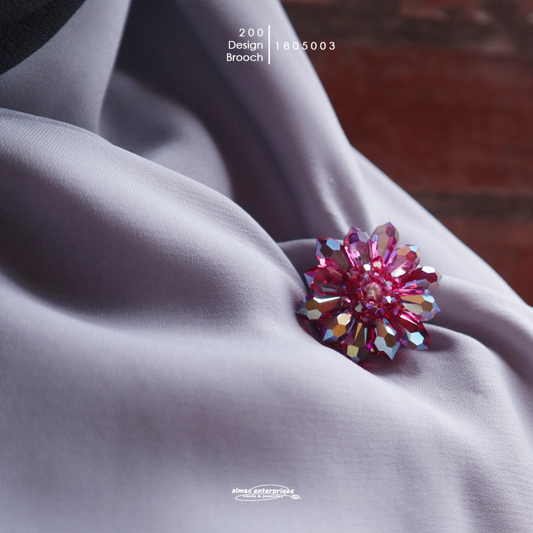  Design Brooch 200