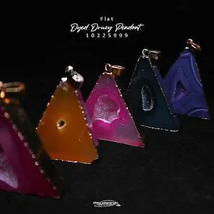 [10225999] Flat Dyed Druzy Pendant