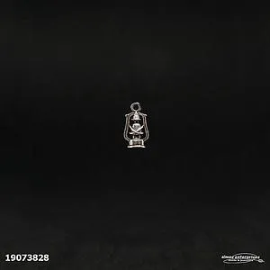 No.28 Metal Charm/3