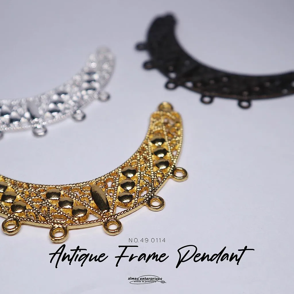 [18047349] No.49 0114 Antiq Frame Pendant (Gold)