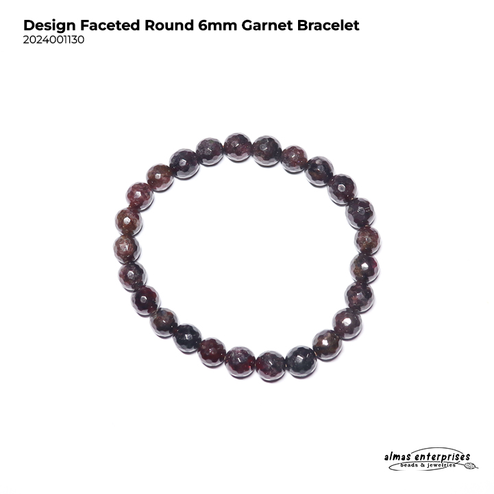 Design Fac.Rd Garnet Bracelet